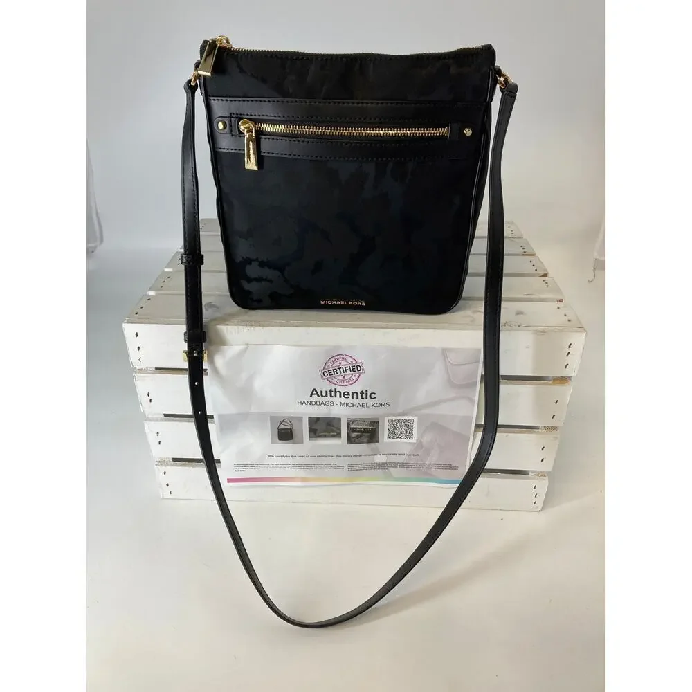 MICHAEL KORS, MEDIUM BLACK NYLON ANIMAL PRINT CROSSBODY BAG